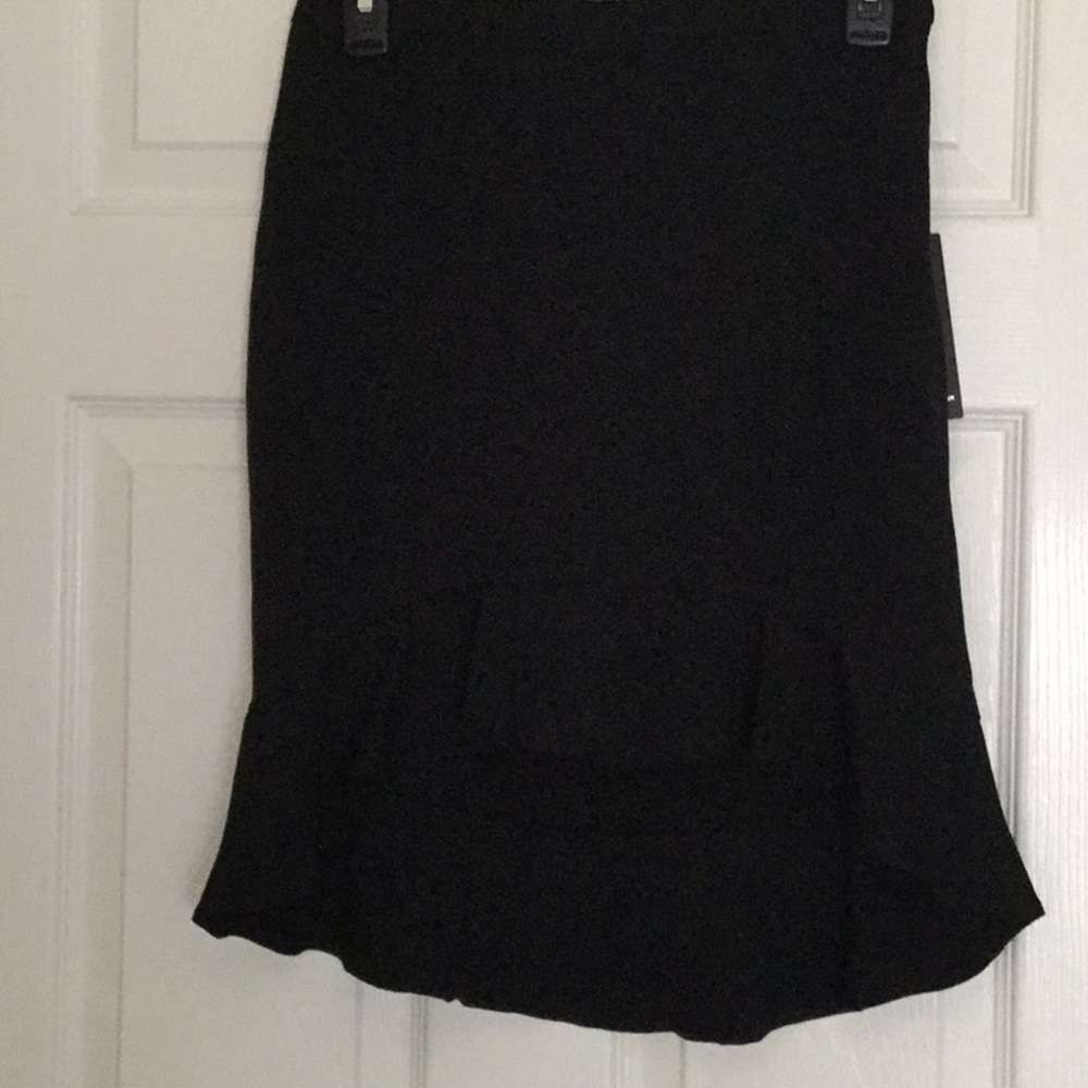 Hi Low F21 black miniskirt